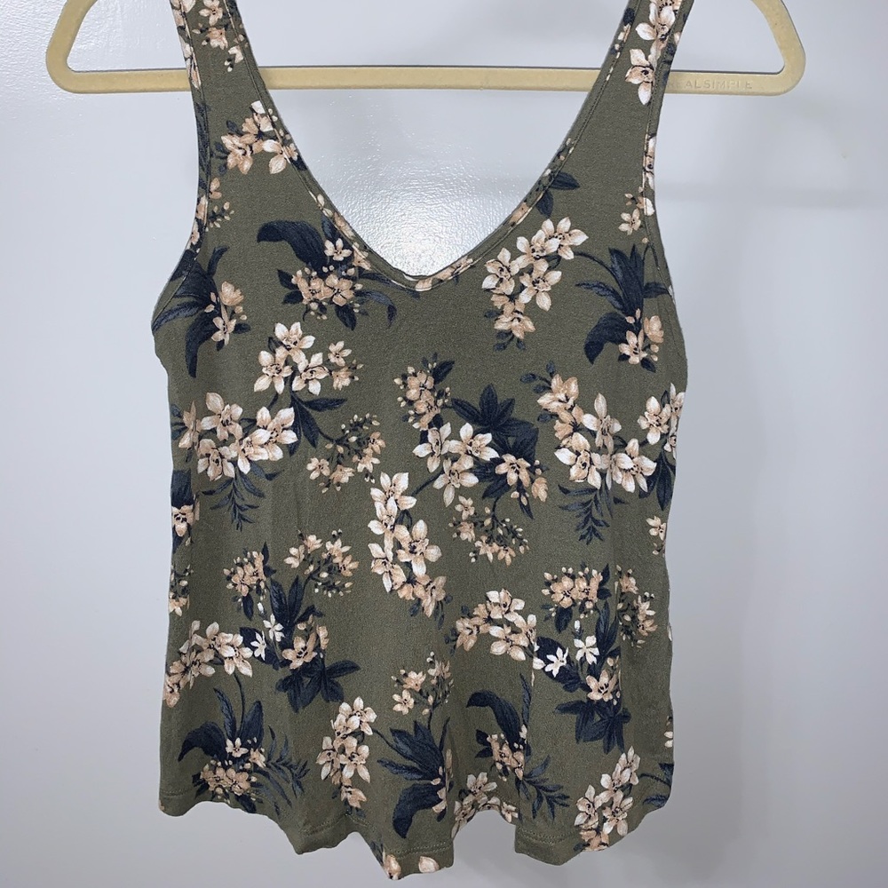 American Eagle floral tank top